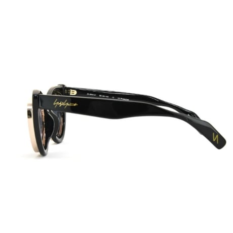 Yohji Yamamoto（ヨウジヤマモト） 20-9006 | 空間をデザインする、二重構造のキャットアイグラス