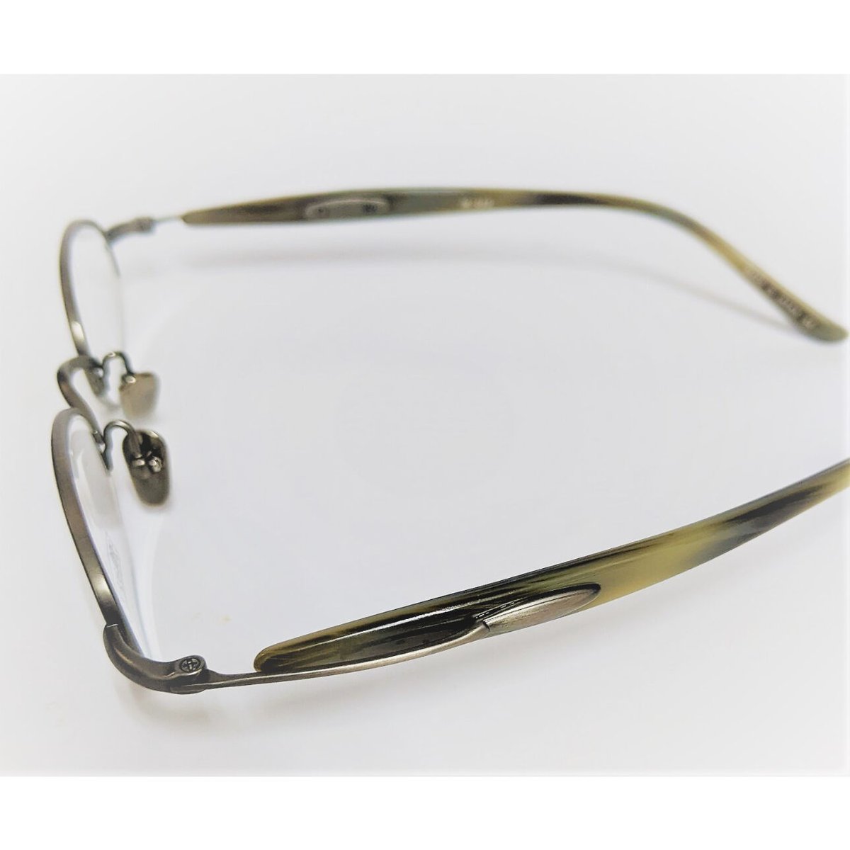 レトロシックな個性派 日本メガネ メナジェイ ハーフリム アンダー