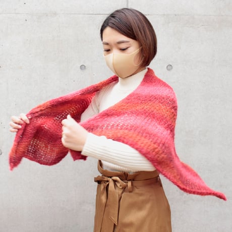 Dior　淡い　ペールカラー　ベージュ　女神　リボン　ロゴ　ストール　大判 今日特価】豊富なスタイルから選べます - メルカリ