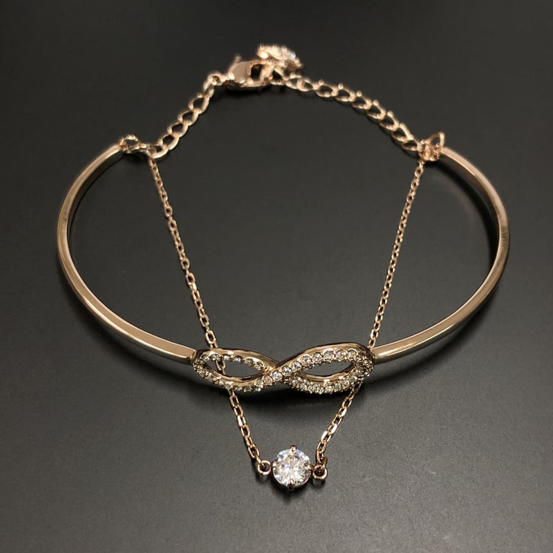 送料がお得】SWAROVSKI スワロフスキー Infinity バングル 5518871【