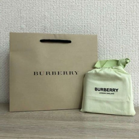 BURBERRY バーバリー 80229081 ミニ財布 3つ折り財布 ブラック 札入れ カード入れ 牛革 ロゴ グラフィック 【完売】