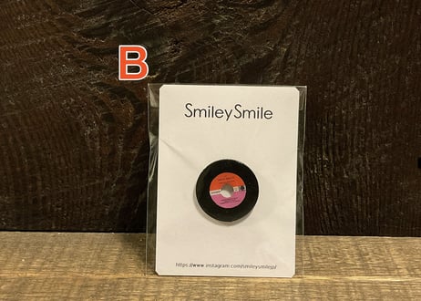 レコード ブローチ