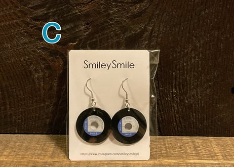 レコード ピアス