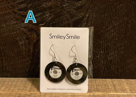 レコード ピアス
