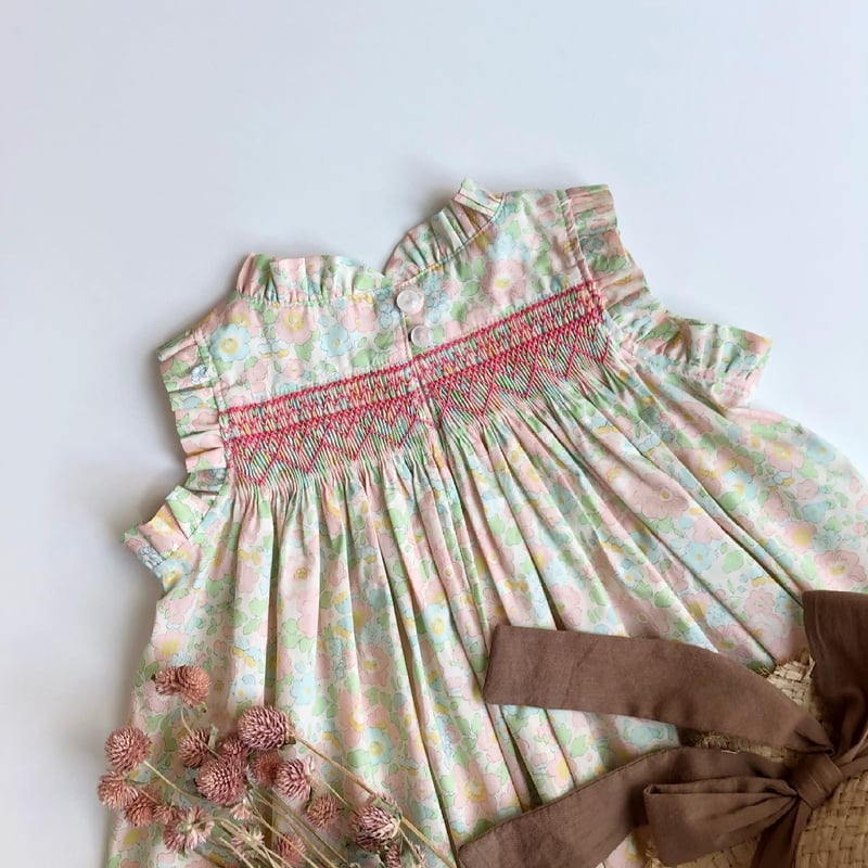 試着のみ】ダーマコレクション スモッキング ギャザー ブラウス