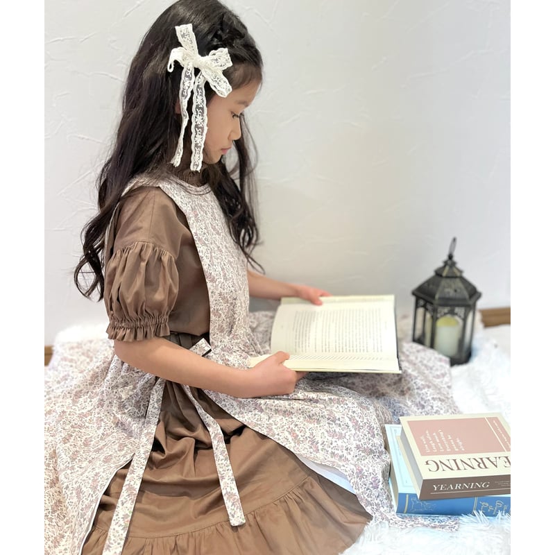 *517 ハンドメイド　ワンピース　エプロン　ドレス　くま　110 エプロンワンピース キナリ 70-90cm・80-100cm – 10mois 公式