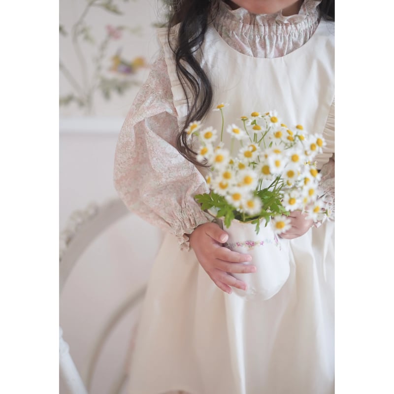 ワンダフルワールド サッシュリボン付きロゴ刺繍タブリエスカート