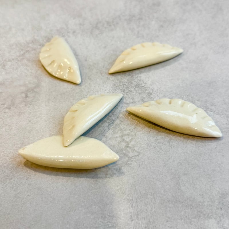 餃子のはしおき | 餃子屋 はまだ