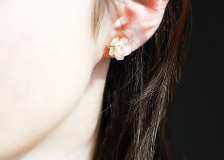 " White Rose " mini pierce/earring