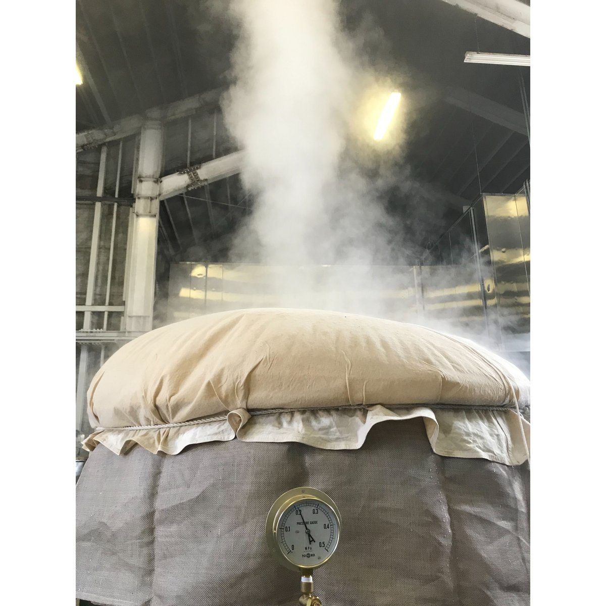 純銀　あられ打　銀瓶　774g チヒニウ　東な7-0831⭐︎2F 20世紀ハイツ：銀製品【銀製品・カトラリー】