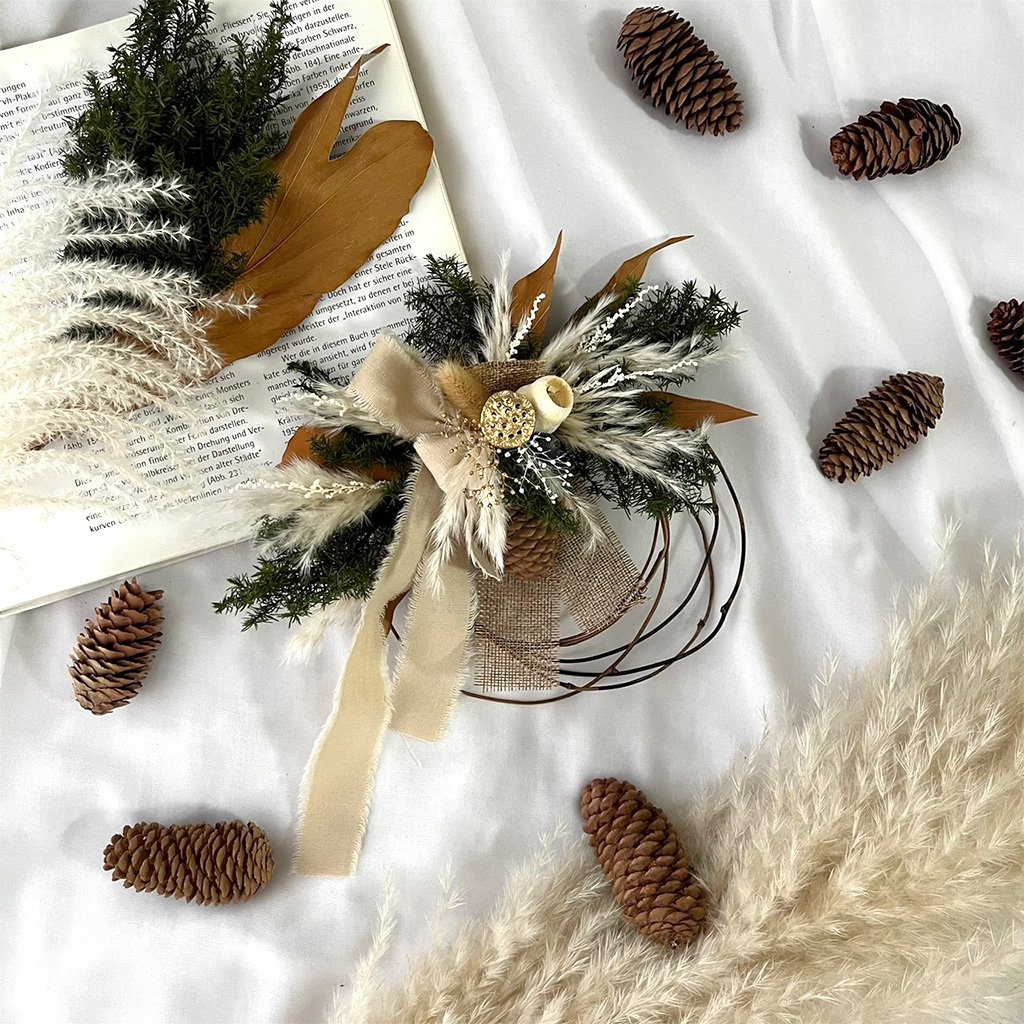 えりぴょんさま・・・パンパスグラスリース 数量限定】ふわふわパンパスとバイカラーリーフのリース