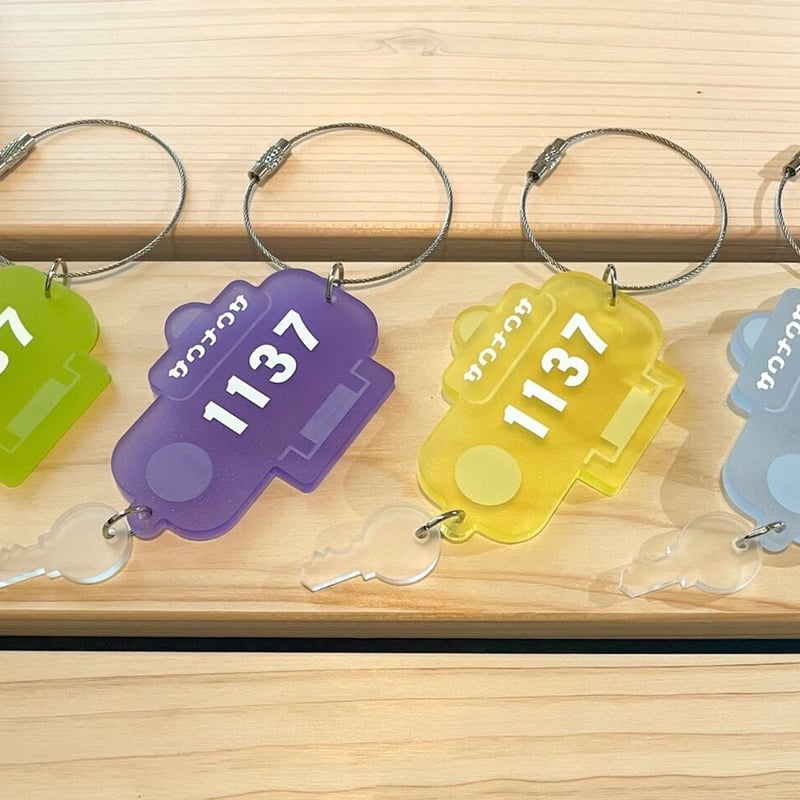 NEE ロッカーキー　アクリルキーホルダー　月曜日の歌　歩く花　アウトバーン 月曜日の歌 キーホルダー