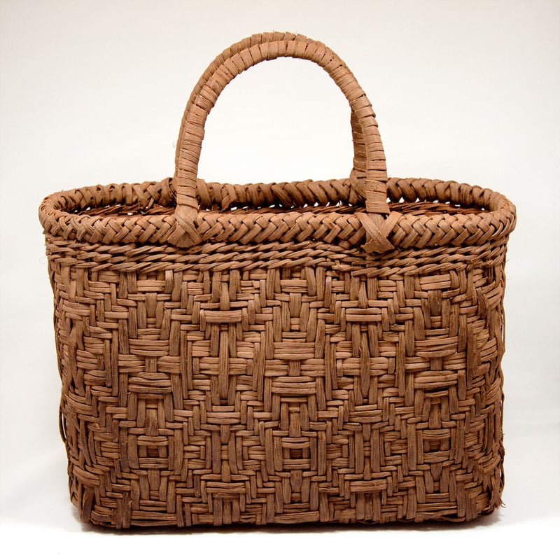 山葡萄の花籠 山葡萄の花籠 山ぶどう籠 花網代 | 雪の越後の手提げ籠