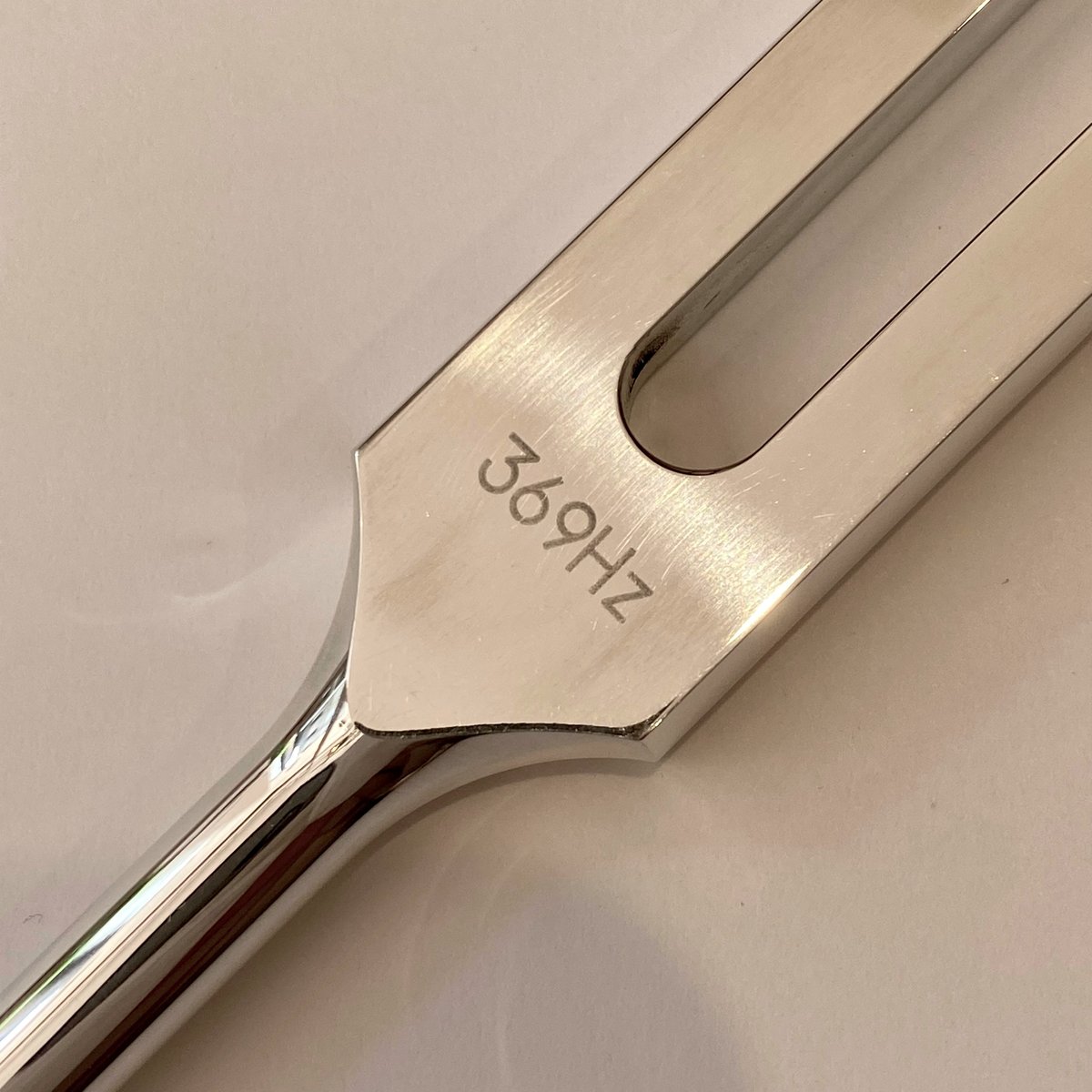 ※年末特価※【希少】E324Hz 大型音叉 スピリチュアル開運　治癒 美しい音色 希少】E324Hz 大型音叉 スピリチュアル 開運 治癒 美しい音色