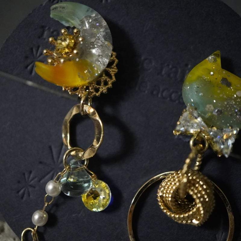 猫と月のイヤリング・ピアス | rain dance rain voice