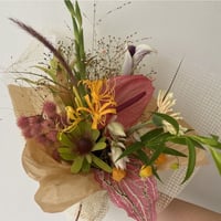 Seasonal Bouquet M