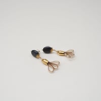 ピアス　Bonbons Noel Tassel （ブラック）