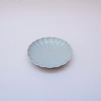 菊皿　小皿  （浅葱鼠）