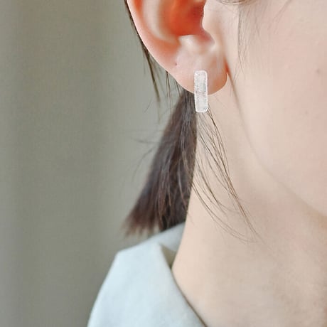 ピアス　シーパウダー