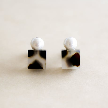 ピアス　コットンパール（正方形）