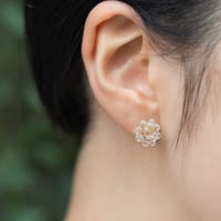 ピアス　ミモザ