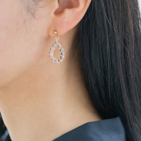 ピアス　ティアドロップ