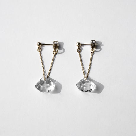 ピアス　ダイヤモンドカレット