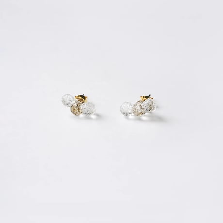 ピアス　トリオ