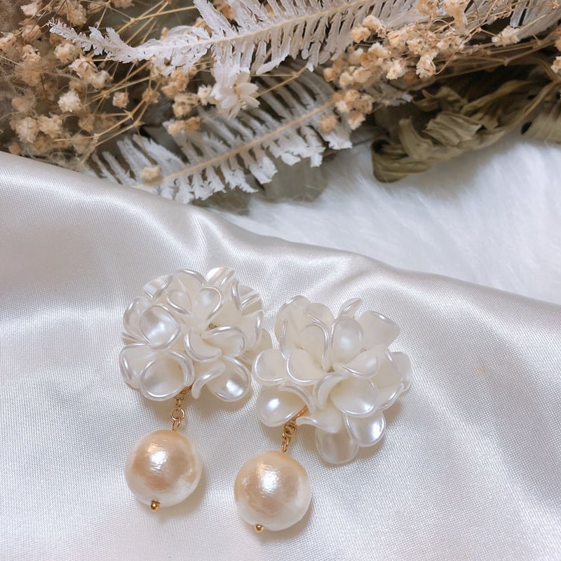 フラワーコットンパールピアス/イヤリング | mimical store