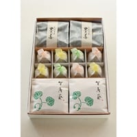 中箱詰合せ：しぼり豆丹波黒大寿130g×2袋、京らくほく×8個、賀茂葵×6枚