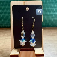 卒6-9　シルバーな王冠のピアス