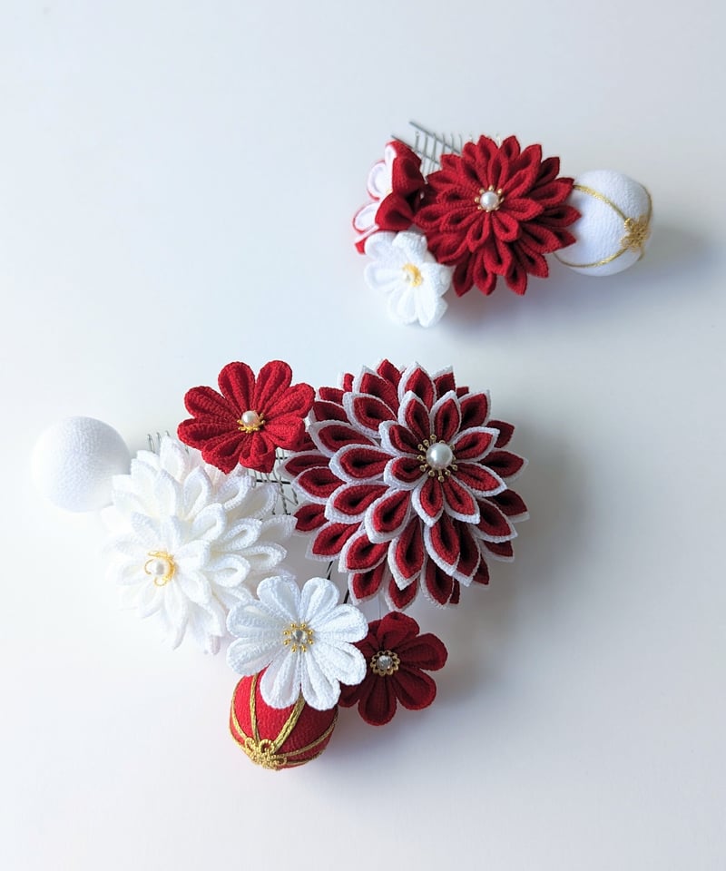 成人式・卒業式 髪飾り ｜つまみ細工 紅 -くれない-＜深紅×白＞｜上品