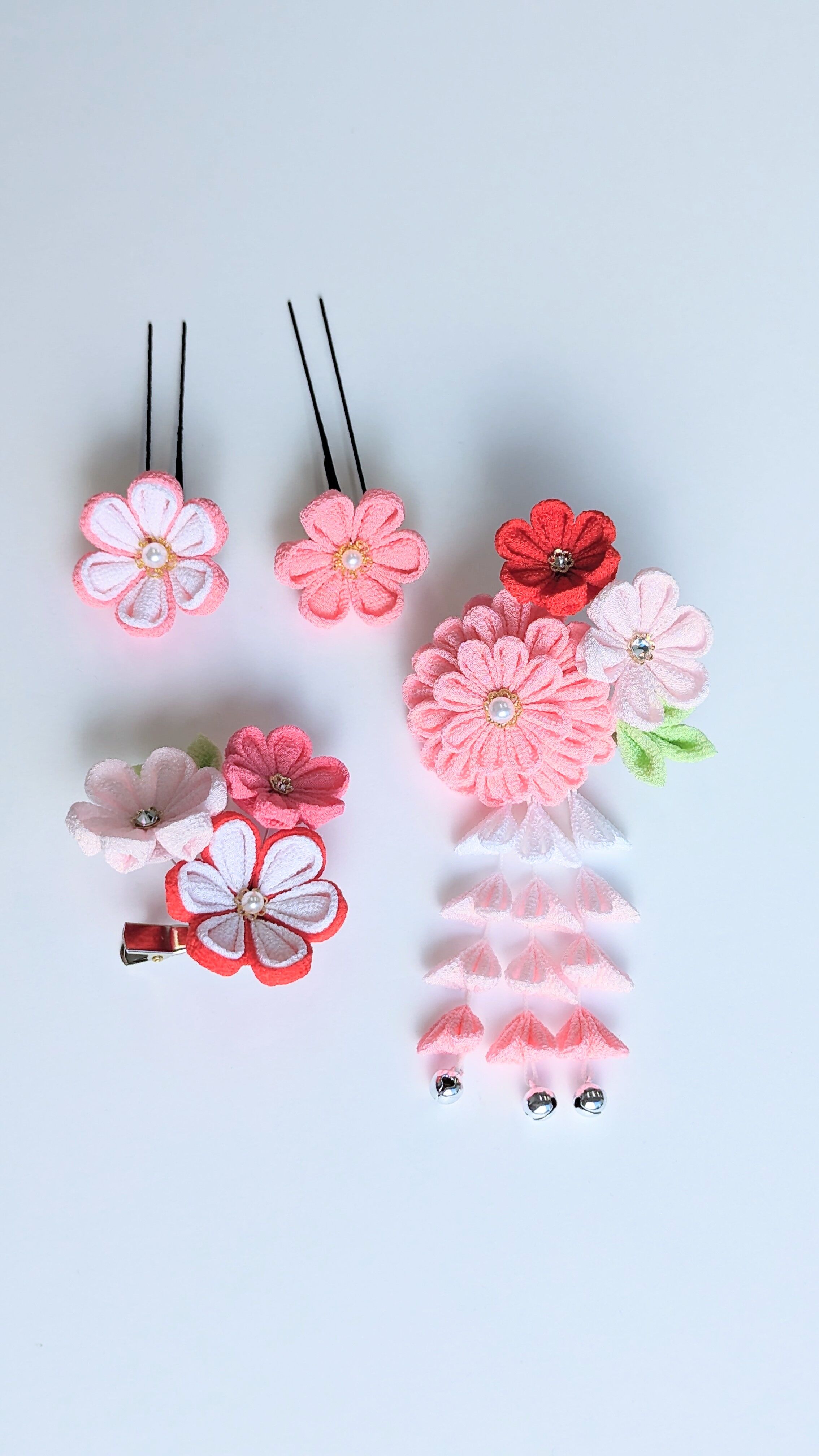 7歳完全フルセット⭐︎可愛いピンク系⭐︎ 太鼓花々金彩煌びやか際立つ逸品 七五三 髪飾り｜つまみ細工 彩羽‐いろは‐＜薄桃＞｜ふんわり可憐に咲く