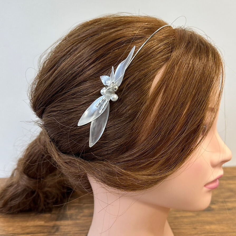 nicocica ニコチカ　ヘアアクセサリー　ワイヤーカチューシャ　成人式　卒業 卒業式・成人式 カチューシャ髪飾り｜ リーフ‐Reef‐＜ゴールド