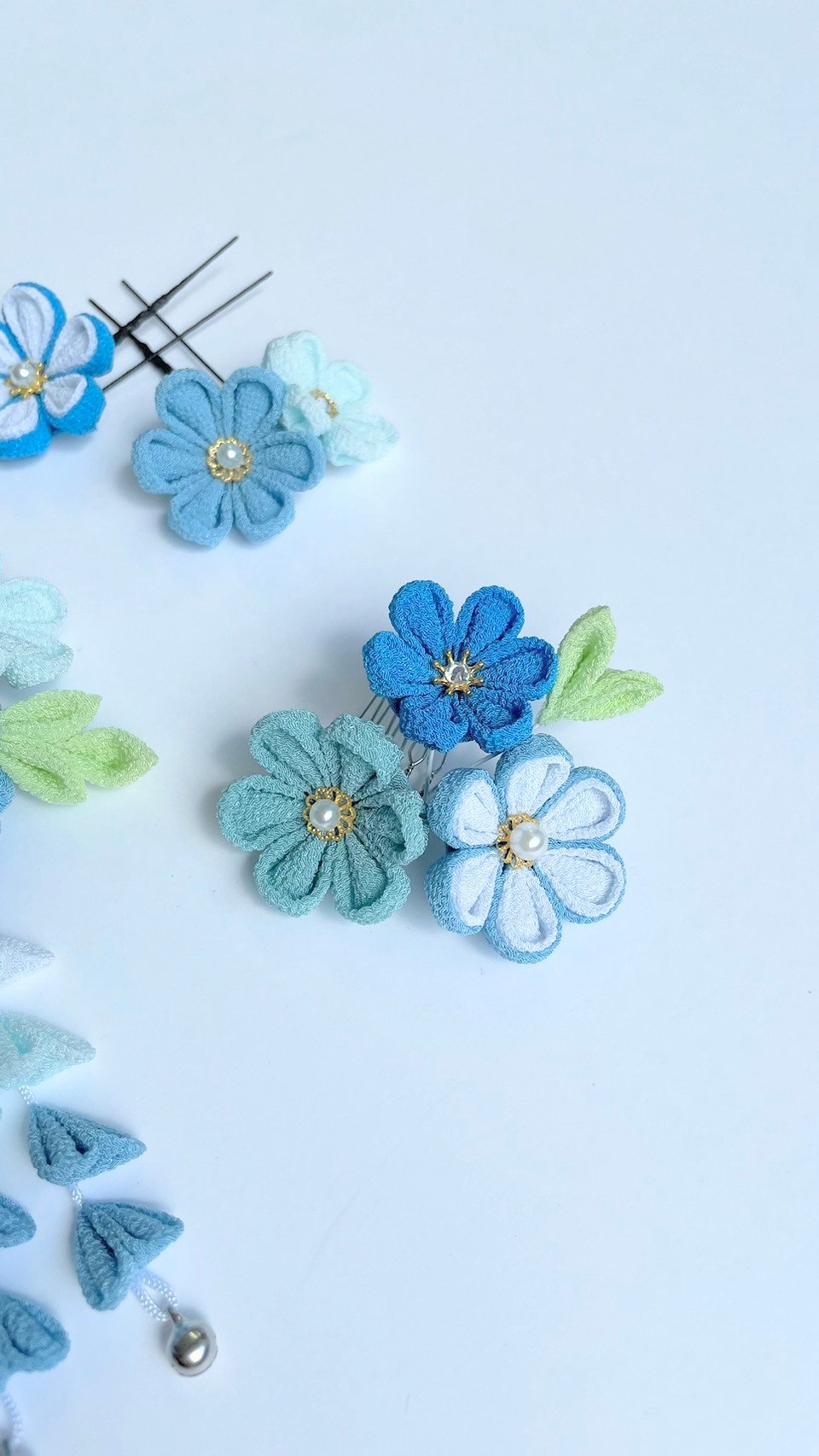 七五三髪飾り3歳·7歳向け｜つまみ細エ 彩羽-いろは-＜ 水色＞｜んだ