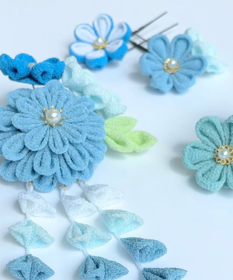 七五三髪飾り3歳·7歳向け｜つまみ細エ 彩羽-いろは-＜ 水色