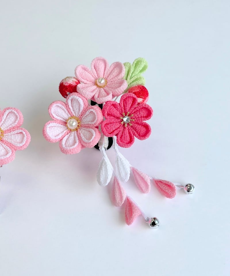 七五三 髪飾り 3歳用｜つまみ細工 姫苺‐ひめいちご‐＜ピンク＞｜小さな