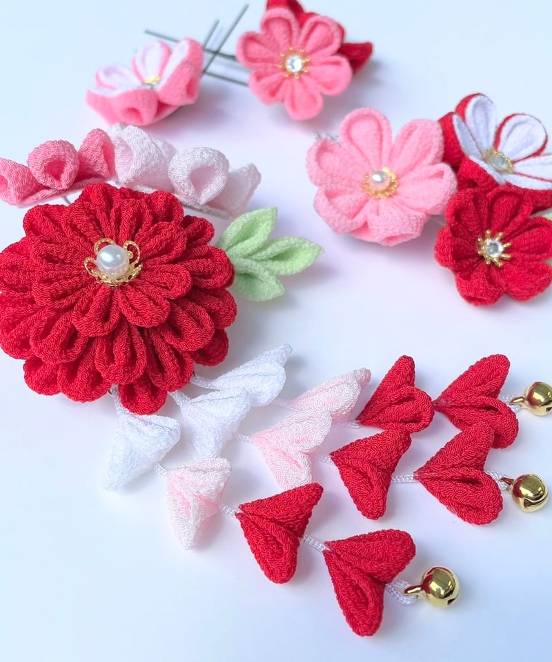 七五三 髪飾り｜つまみ細工 彩羽-いろは-＜赤＞｜晴れの日に映える