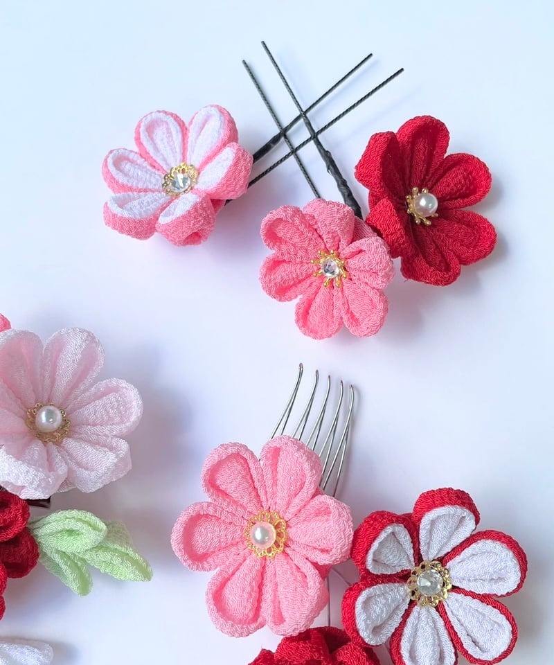 美品ete ✳︎ピアス フローレット フォーマル　入学卒業　七五三　フラワー 七五三 髪飾り｜つまみ細工 彩羽-いろは-＜赤＞｜晴れの日に映える