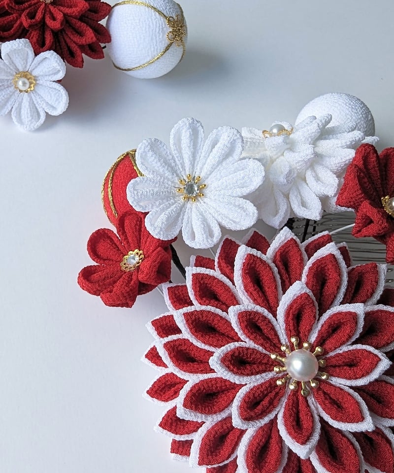 つまみ細工 髪飾り赤白 つまみ細工髪飾り 赤 白 七五三 3歳 7歳 着物髪飾り かんざし