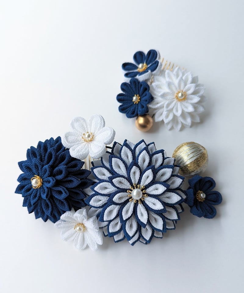 白藍【しらあい】つまみ細工の髪飾り 白藍【しらあい】つまみ細工の髪飾り