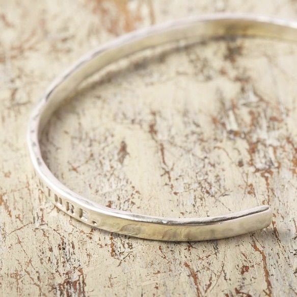 バングル シルバー メッセージ A | メッセージアクセサリーKlang