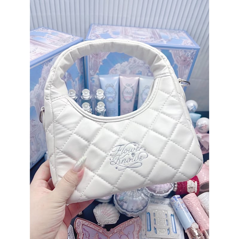フラワーノーズシェルズジュエル豪華13点ボックス➕ クリスマス限定バッグ ❗️❗️ FlowerKnowsフラワーノーズ シェルズジュエル コスメセット | C♡C