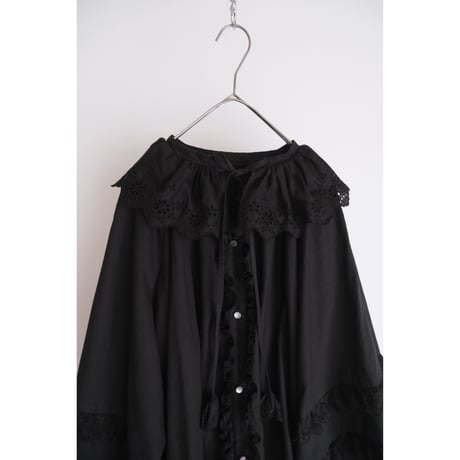 chantilly / black