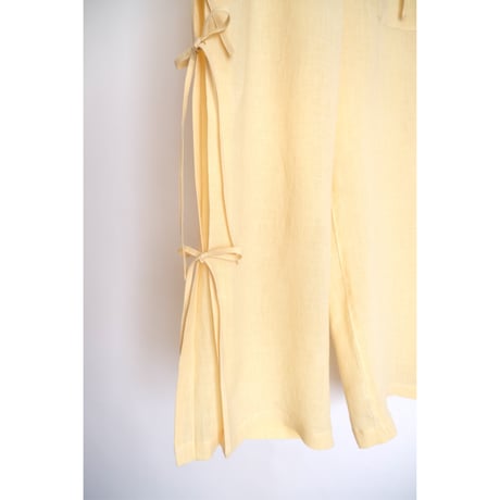 Fountain / yellow