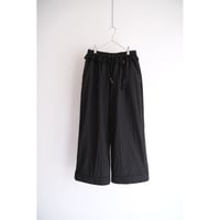 Twinkling / black