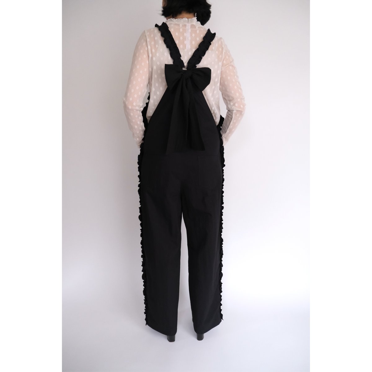 新品未使用sowa ソーワTeatro サロペットブラック黒フリルオールインワン Teatro / salopette / black | SOWA Online Bout