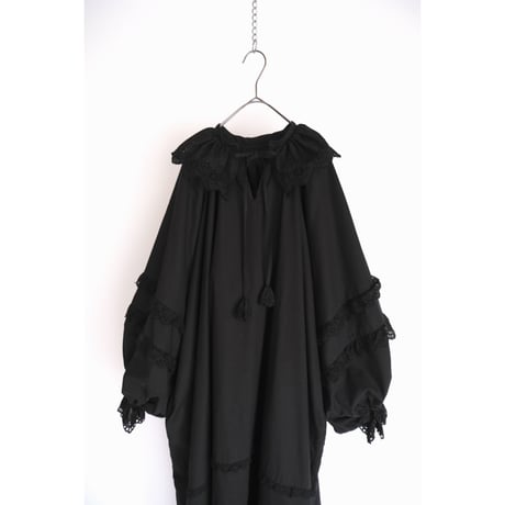 chantilly dress / black