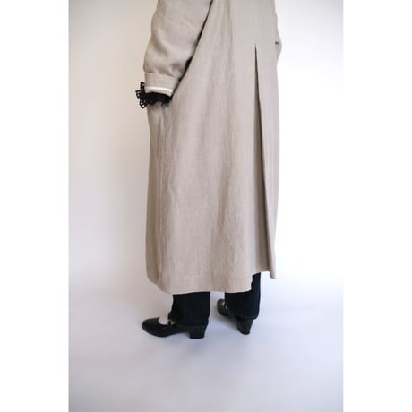 poet / beige