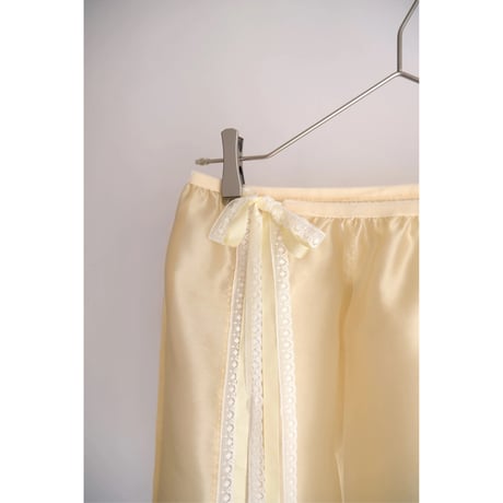Liqueur /  yellow